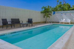 Ground Floor Condo with Pool unit A - Island Morning Sun 1